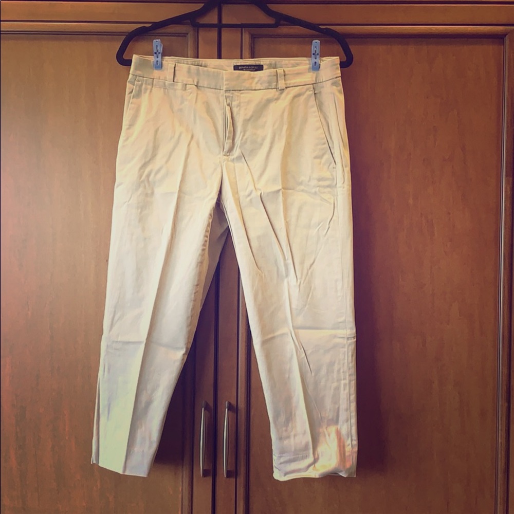 Banana Republic Tan Capri Pants